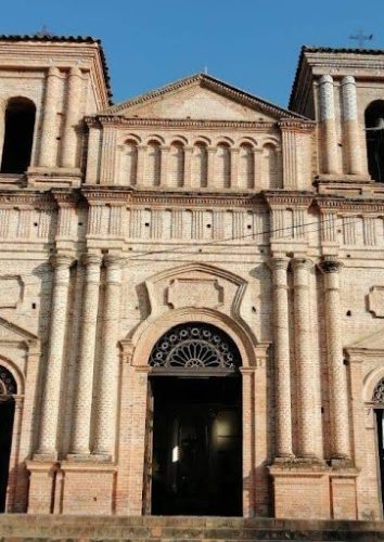 PARROQUIA NUESTRA SEÑORA DEL ROSARIO DE CHIQUINQUIRÁ